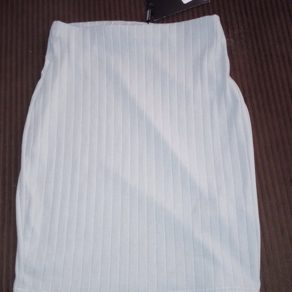 Misguided Skirt - Picture 3 of 3